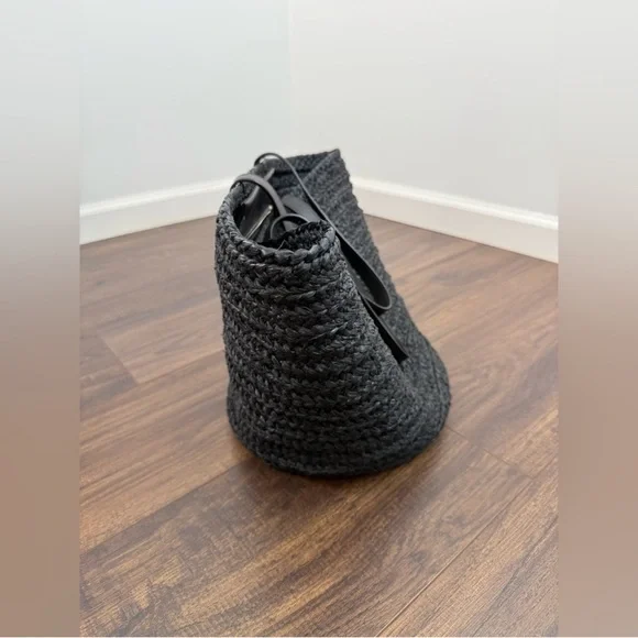 Saint Laurent Panier Medium Shopping Tote Bag in Black Raffia - Picture 5 of 10